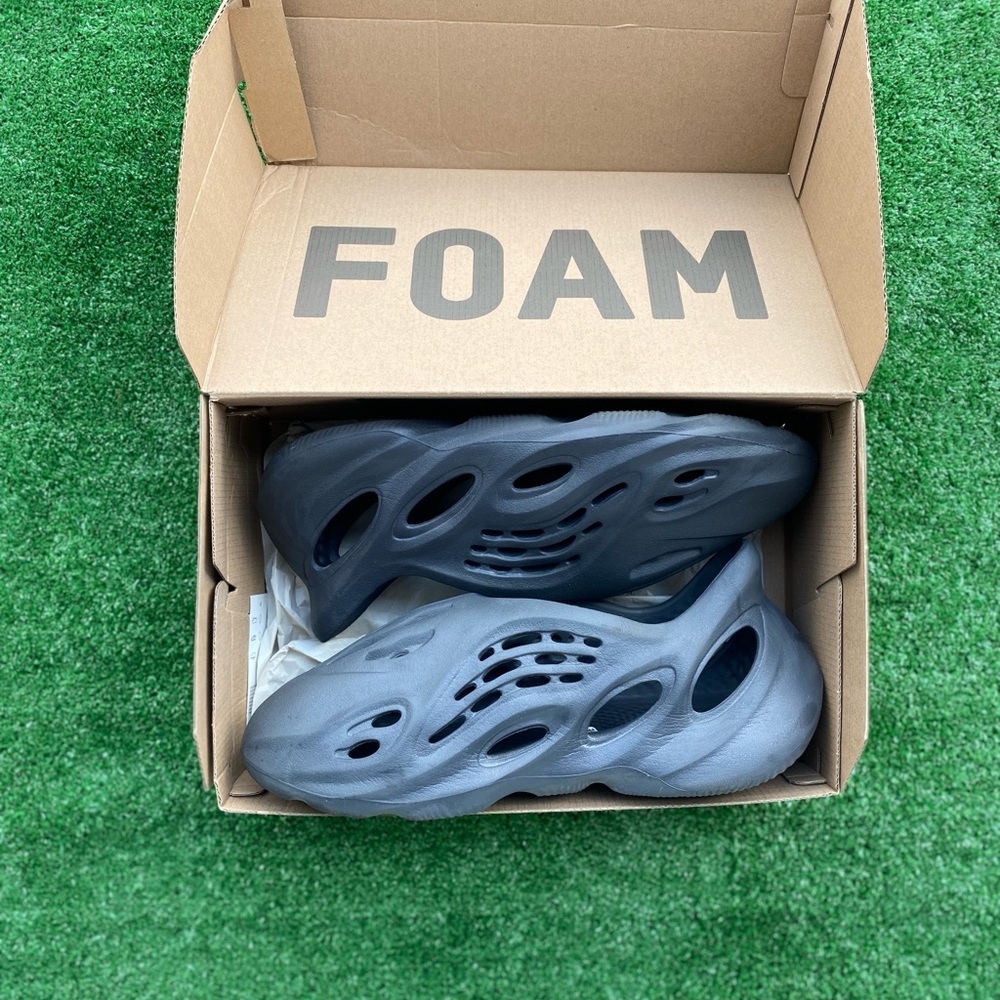 Adidas Yeezy Foam Runner ‘Onyx’